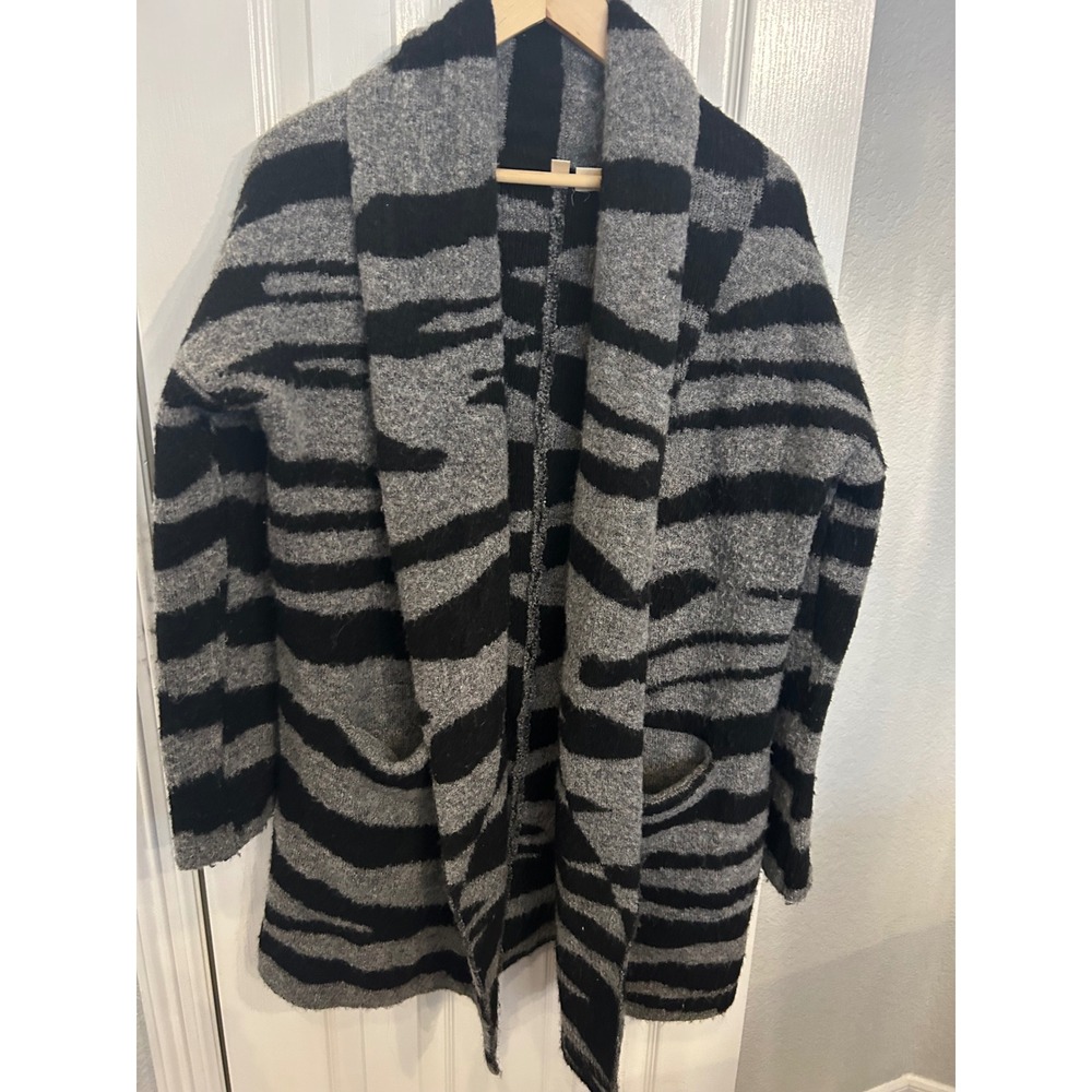 Moth Anthropologie Grey Black Zebra Stripe Open Front Cardigan Sweater 715146ANT
